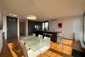 EXKLUSIVES PENTHOUSE IM BAUHAUSSTIL MIT RHEIN - BLICK, DREI TERRASSEN UND TG - STELLPLATZ – Die vollständige Adresse der Immobilie erhältst du vom Anbieter., 50996 Rodenkirchen (Ortsteil), Köln – Vorschaubild 5