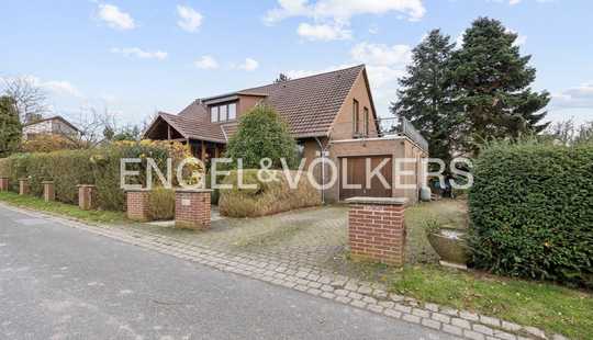 Bild von IHR RÜCKZUGSORT IN RUHIGER LAGE MIT VIEL PLATZ UND WEITLÄUFIGEM GARTEN