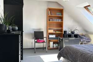 Helle 2 Zi-Wohnung mit Einbauküche in ruhiger Lage – 60389 Seckbach, Frankfurt am Main – Vorschaubild 5