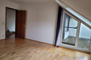 von Privat: Ruhige 3-Zi. DG Wohnung (86qm), Balkon, EBK, Gäste-WC, TG-Stellplatz, keine Maklergebühr – Die vollständige Adresse der Immobilie erhältst du vom Anbieter., 70619 Riedenberg, Stuttgart – Vorschaubild 13