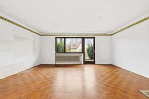 Großzügiges Mehrgenerationenhaus mit Garage in guter und ruhiger Lage von Tonndorf. – Die vollständige Adresse der Immobilie erhältst du vom Anbieter., 22045 Tonndorf, Hamburg – Vorschaubild 2