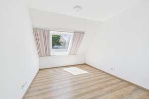 Direkt einziehen & wohlfühlen! Hochwertiges EFH mit Garten und exklusiver Ausstattung in Wiesbaden! – Die vollständige Adresse der Immobilie erhältst du vom Anbieter., 65187 Biebrich, Wiesbaden – Vorschaubild 33