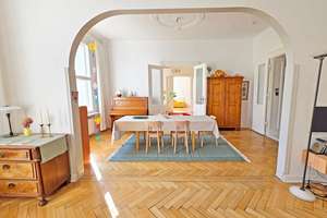 ***KURFÜRSTENDAMM-Seitenstraße / 7 Zimmer / 218 m² / Altbau-Charme pur / Stuck / Ruhig / Grün*** – Die vollständige Adresse der Immobilie erhältst du vom Anbieter., 10709 Halensee, Berlin – Vorschaubild 2