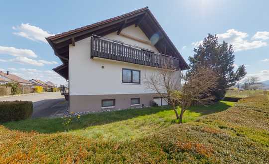 Grundsolides Zweifamilienhaus idyllische Lage!