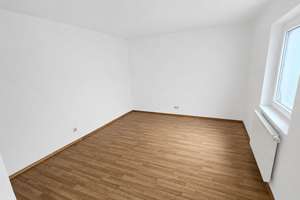 Doppelhaushälfte in München-Berg am Laim mit Garten und Garage - ruhige Lage – Die vollständige Adresse der Immobilie erhältst du vom Anbieter., 81673 Echarding, München – Vorschaubild 4