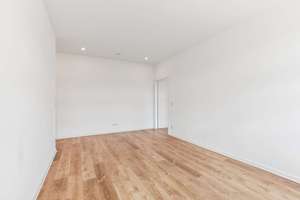 Lichtdurchflutete und sanierte 2-Zimmer-Wohnung mit freiem Ausblick – Die vollständige Adresse der Immobilie erhältst du vom Anbieter., 13357 Gesundbrunnen, Berlin – Vorschaubild 5