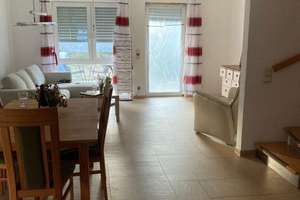 Doppelhaushälfte mit Garage und Carport – Die vollständige Adresse der Immobilie erhältst du vom Anbieter., 78224 Singen (Hohentwiel) – Vorschaubild 3