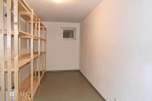 Einfach Mehr: Top 2-Zimmer-DG-Wohnung, modernisiert, EBK, Balkon, Garage. Ruhige Wohnlage. – Die vollständige Adresse der Immobilie erhältst du vom Anbieter., 85055 Nordost, Ingolstadt – Vorschaubild 21