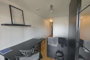 Lebendiges Viertel: 1-Zimmer-Wohnung mit Balkon in Aachen – Lennestraße 1, 52074 Westpark, Aachen – Vorschaubild 6