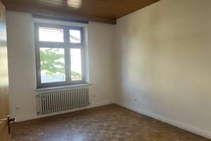 Großzügige 3,5-Raum Wohnung mit Einbauküche und Balkon in Duisburg-Dellviertel – Die vollständige Adresse der Immobilie erhältst du vom Anbieter., 47051 Dellviertel, Duisburg – Vorschaubild 4