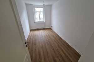 Frisch sanierte helle 3 Raumwohnung + Badewanne – Kaiserstraße 37, 8209 Vogtlandkreis – Vorschaubild 6