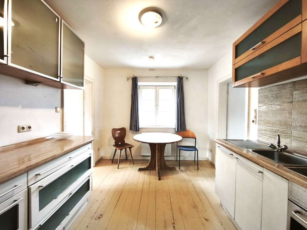 Immobilie in Frasdorf - Kapitalanlage, 2 Zi, Bergblick, Heizung + Dach neu, hell 5 % - Bild 0