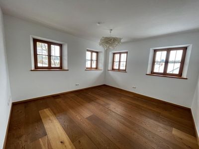 Helle 3-Zimmer-Wohnung in Niederaichbach/Oberaichbach