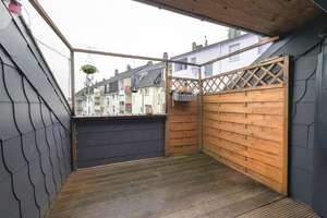 Helle 3-Zimmer-Wohnung mit Dachterrasse
Weitblick über Wuppertal inklusive – Die vollständige Adresse der Immobilie erhältst du vom Anbieter., 42285 Barmen, Wuppertal – Vorschaubild 11
