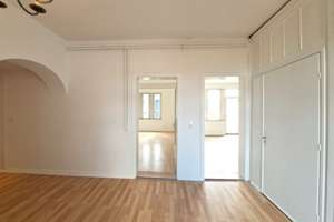 Frisch renovierte 7-Zimmer-Whg. mit 2 Bädern in ansprechendem Jugendstilhaus!