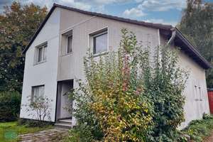 ***Freistehendes Ein- bis Zweifamilienhaus - bereit für Ihre individuelle Gestaltung – Die vollständige Adresse der Immobilie erhältst du vom Anbieter., 42553 Neviges, Velbert – Vorschaubild 1