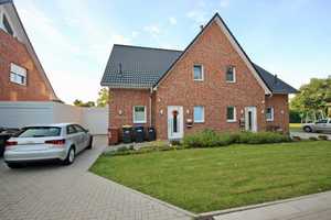 Moderne Haushälfte mit Garage im schönen Varrel – Diepholz (Kreis) – Vorschaubild 1