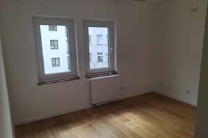 Stilvoll modernisiert: Vier-Zimmer-Wohnung in Sülz – Dauner Strasse 10, 50937 Sülz, Köln – Vorschaubild 6
