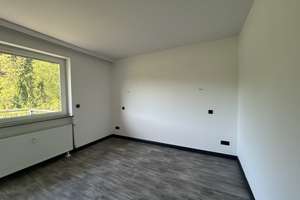 Stilvolle 2,5-Zimmer-Wohnung mit hochwertiger Ausstattung und Photovoltaik in Marienthal – Oktaviostraße 104, 22043 Marienthal, Hamburg – Vorschaubild 14