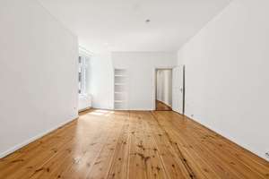 Modernisierte Altbauwohnung mit Aufzug – bezugsfrei in begehrter Friedrichshainer Lage – Die vollständige Adresse der Immobilie erhältst du vom Anbieter., 10245 Friedrichshain, Berlin – Vorschaubild 1