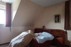 Gepflegtes 5-Zimmer-Einfamilienhaus mit Einliegerwohnung und wunderbarem Blick über Winterberg – Hochsauerlandkreis – Vorschaubild 10