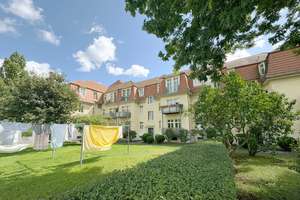 Attraktive Kapitalanlage: 2-Raum-Dachgeschosswohnung in denkmalgeschütztem Altbau – Die vollständige Adresse der Immobilie erhältst du vom Anbieter., 1445 Radebeul – Vorschaubild 1