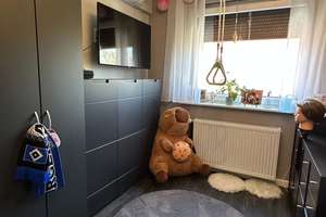 Komfortables Wohnen auf hohem Niveau auf ca. 140m² Wohnfläche, 5 Zimmern mit Garten, Garage und Pool – Die vollständige Adresse der Immobilie erhältst du vom Anbieter., 22117 Billstedt, Hamburg – Vorschaubild 25