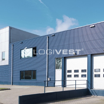 Gepflegte Industriehalle mit Bürotrakt nah an der A8