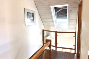 Klimatisierte 3-Zi.-DG-Maisonettewohnung in ruhiger Sackgasse – Die vollständige Adresse der Immobilie erhältst du vom Anbieter., 71642 Hoheneck, Ludwigsburg – Vorschaubild 9