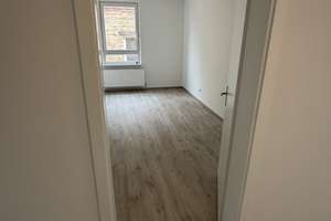 neu renovierte helle 3 Zimmer Wohnung in Stgt-West zu vermieten – Schwabstraße 83, 70197 Vogelsang, Stuttgart – Vorschaubild 12