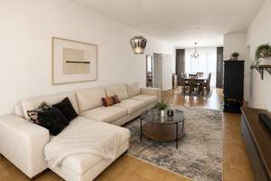 Hochwertige 4-Zimmer  Wohnung 118 m² mit Rundum-Licht,  2 Balkonen, Garage  in Stuttgart-Sillenbuch