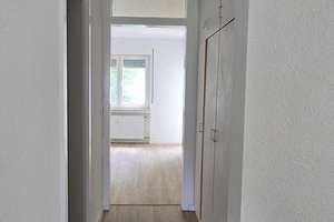 gepflegtes Dreifamilienhaus in Stuttgart-Luginsland – Die vollständige Adresse der Immobilie erhältst du vom Anbieter., 70327 Luginsland, Stuttgart – Vorschaubild 6
