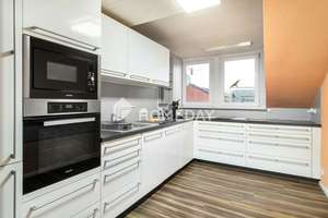 4-ZI-Altbauwohnung mit großzügiger Terrasse & 80 m² Grundfläche großem Dachboden in WI-Mitte – Die vollständige Adresse der Immobilie erhältst du vom Anbieter., 65185 Mitte, Wiesbaden – Vorschaubild 6