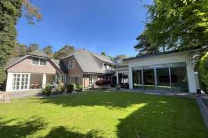 Vom eigenen Garten bis privatem Schwimmbad- mieten Sie Ihr luxuriöses Traumhaus in Verl Sürenheide – Gütersloh (Kreis) – Vorschaubild 1