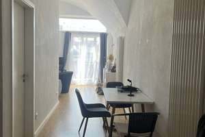 Wunderschöne 2 Zimmer - Wohnung  mit ganz besonderem Flair in Karls Quartier mitten im Zentrum!