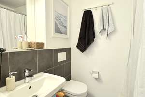 Zentrales 2 Zimmer KUBOX-Apartment mit Einbauküche und Balkon - Wohnen im Stadthafen – Achtersteven 4, 26122 Bahnhofsviertel, Oldenburg (Oldenburg) – Vorschaubild 5