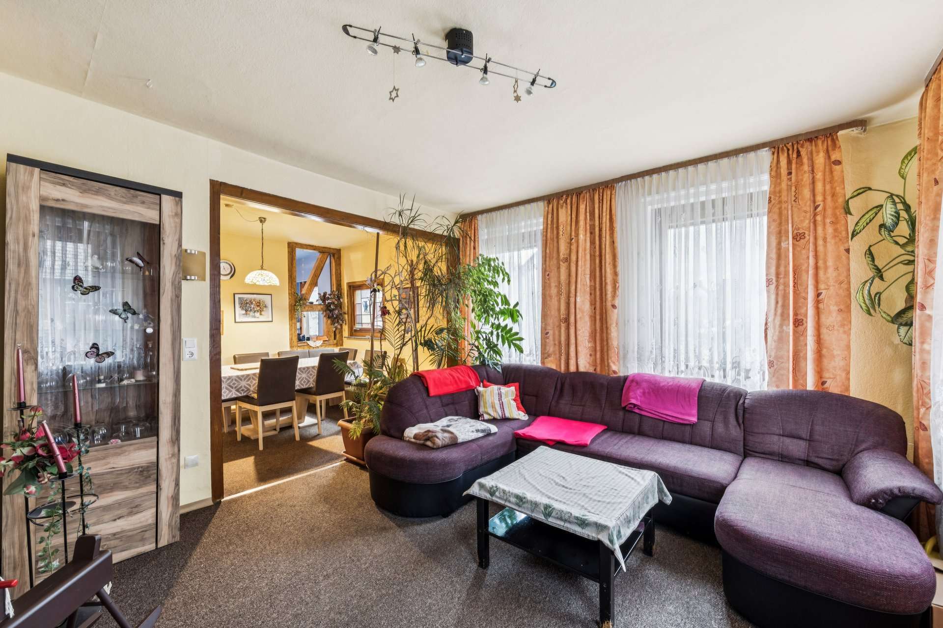 Immobilie in Baiersbronn - Modernisiertes 3‑Familienhaus mit Gestaltungsmöglichkeiten in Schönmünzach - Bild 1