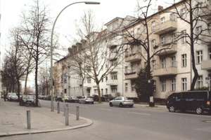Unvermietete helle 2-Zimmer-Wohnung im 3. OG mit Balkon und PKW-Stellplatz in Steglitz zu verkaufen – Birkbuschstraße 92, 12167 Steglitz, Berlin – Vorschaubild 2