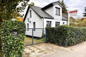 Haushälfte mit zusätzlichem Baugrundstück und Baugenehmigung – 22547 Lurup, Hamburg – Vorschaubild 1