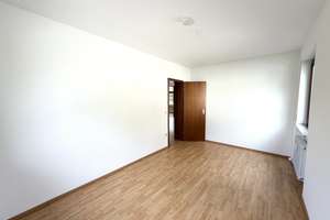 Geräumige 3,5-Zimmer-Wohnung mit hochwertiger Küche, Südbalkon & Stellplatz – Die vollständige Adresse der Immobilie erhältst du vom Anbieter., 70439 Stammheim-Süd, Stuttgart – Vorschaubild 16