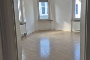 Charmante 3,5-Zimmer-Wohnung in Lampertheim – Bürstädter Straße 18, 68623 Lampertheim – Vorschaubild 2