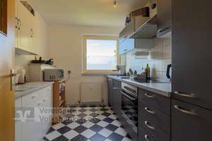 Tolle 3 Zimmer Wohnung mit Balkon und Autoabstellplatz zu verkaufen! – Die vollständige Adresse der Immobilie erhältst du vom Anbieter., 72766 Sondelfingen, Reutlingen – Vorschaubild 4
