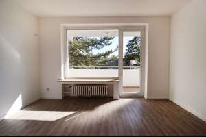 Helle energiesparende 1 Zi-Wohnung zur Gartenseite mit Balkon