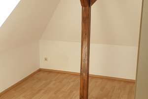 smarte gemütliche  2-Zimmer-Dachgeschoßwohnung in Dresden-Löbtau-Süd – Altfrankener Straße 8, 1159 Löbtau-Süd, Dresden – Vorschaubild 3