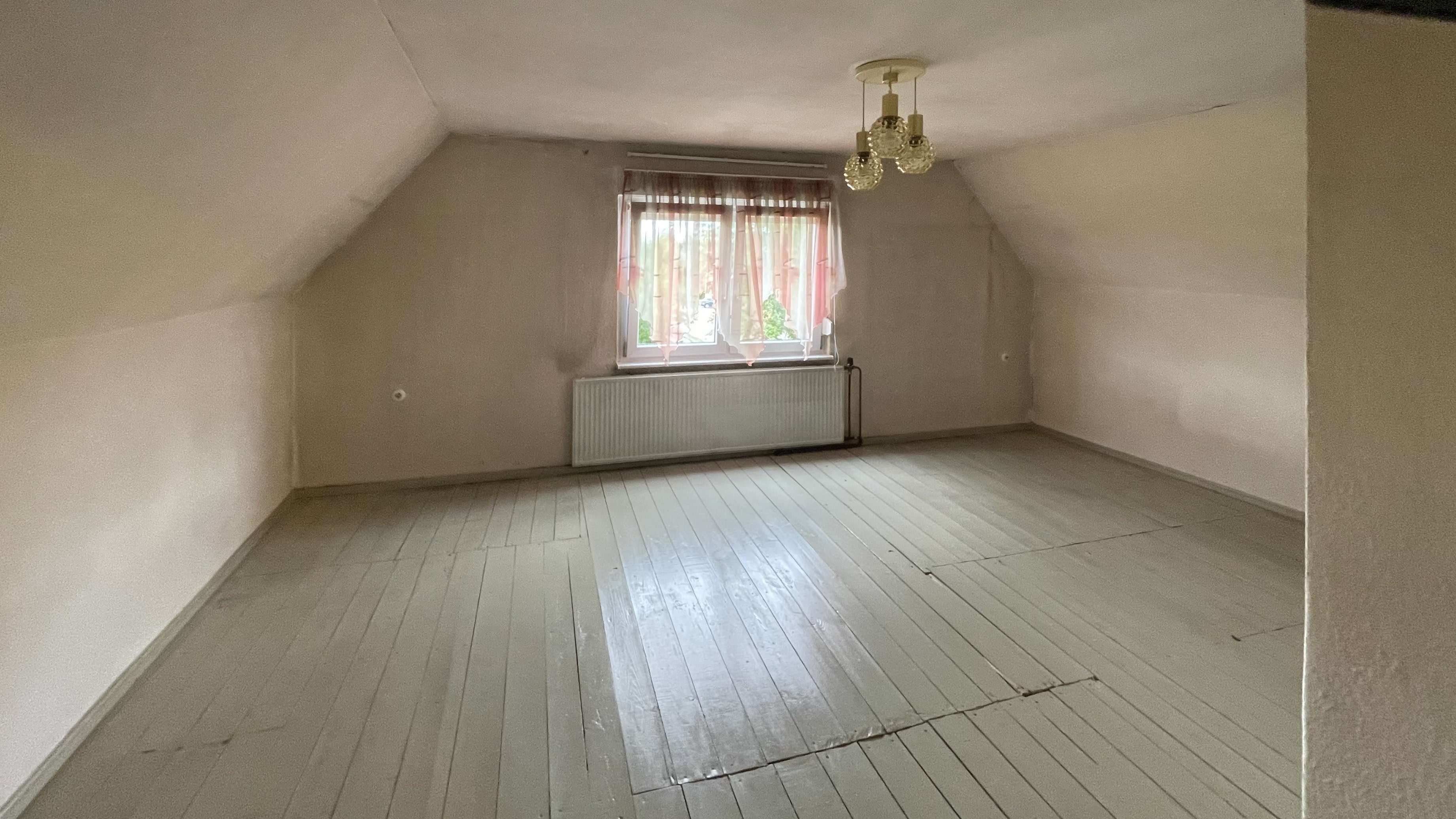 Immobilie in Aschersleben - Familienfreundliches Haus mit Garten - Bild 1