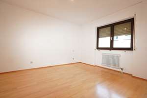Großzügige 3-Zimmer-Wohnung mit Potenzial, Balkon und Garage in Wiesbaden-Bierstadt – 65191 Bierstadt, Wiesbaden – Vorschaubild 10