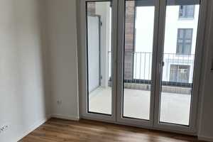 Erstbezug mit Balkon und EBK: Exklusive 1-Zimmer-Wohnung mit geh. Innenausstattung in Regensburg – Otto-Hahn-Straße 25, 93053 Regensburg – Vorschaubild 2