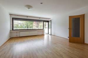 Gut geschnittene 3,5-Raum-Wohnung mit rd. 96 m² und Sonnenbalkon in Burgaltendorf  – Die vollständige Adresse der Immobilie erhältst du vom Anbieter., 45289 Burgaltendorf, Essen – Vorschaubild 2