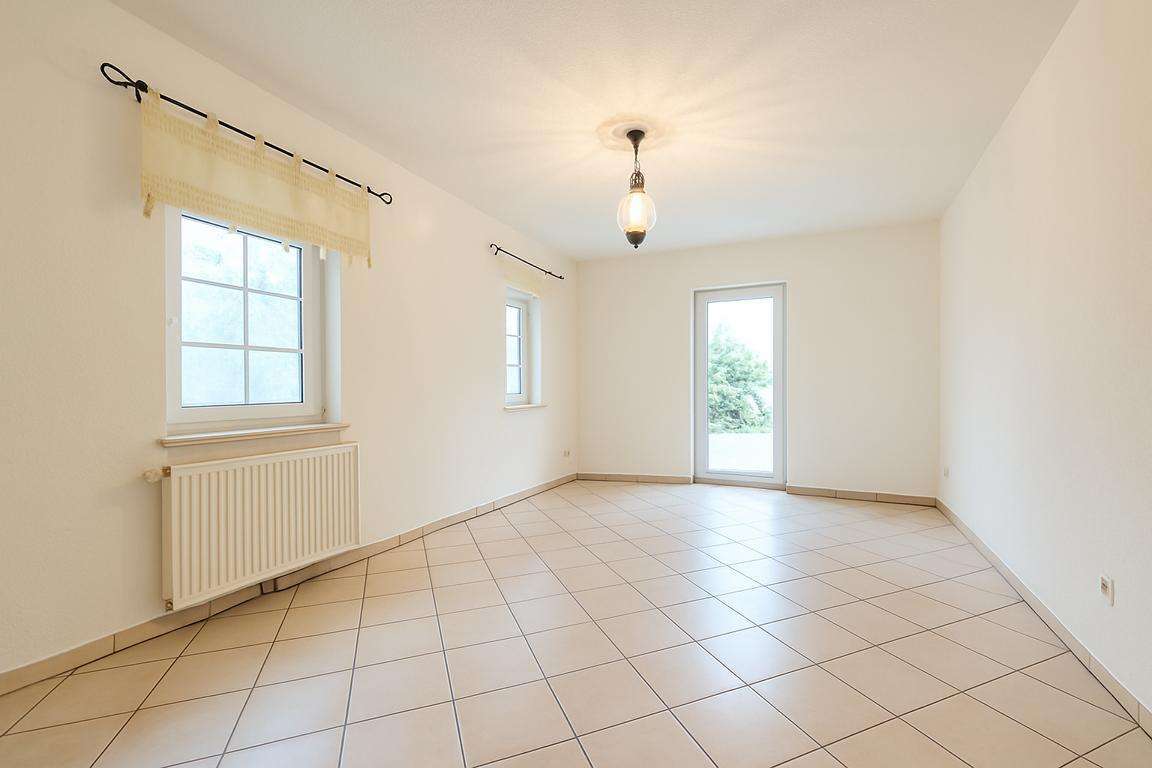 Immobilie in Belgershain - Wohnen & Arbeiten unter einem Dach! großzügiges Haus mit Nebengebäuden nahe Leipzig - Bild 0