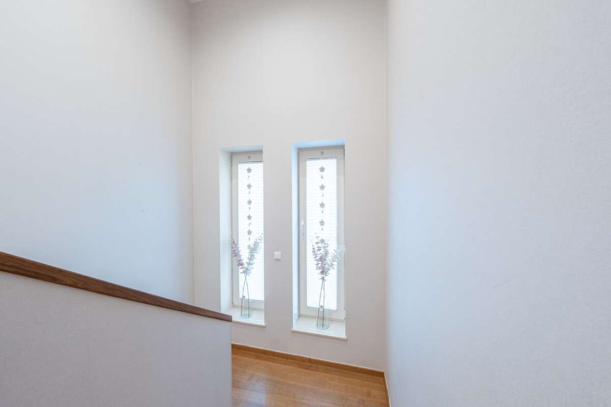 Immobilie in Bippen - Modernes Familienanwesen

Großzügigkeit, Design und Zukunftssicherheit in perfekter Harmonie - Bild 2